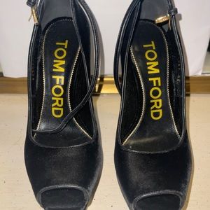 Tom Ford size 38 peep toe velvet pumps. Wore once